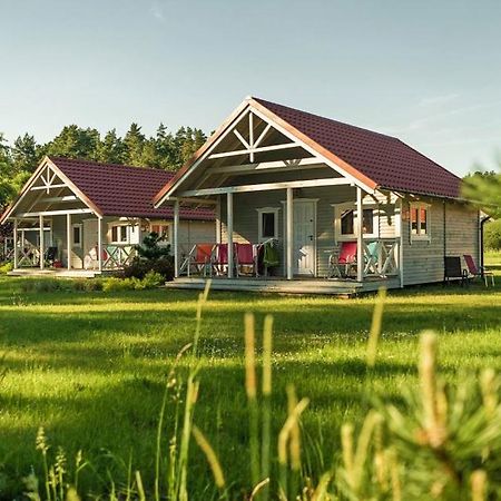 Hotel Piekny Brzeg à Węgorzewo Extérieur photo