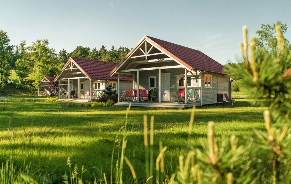 Hotel Piekny Brzeg à Węgorzewo Extérieur photo