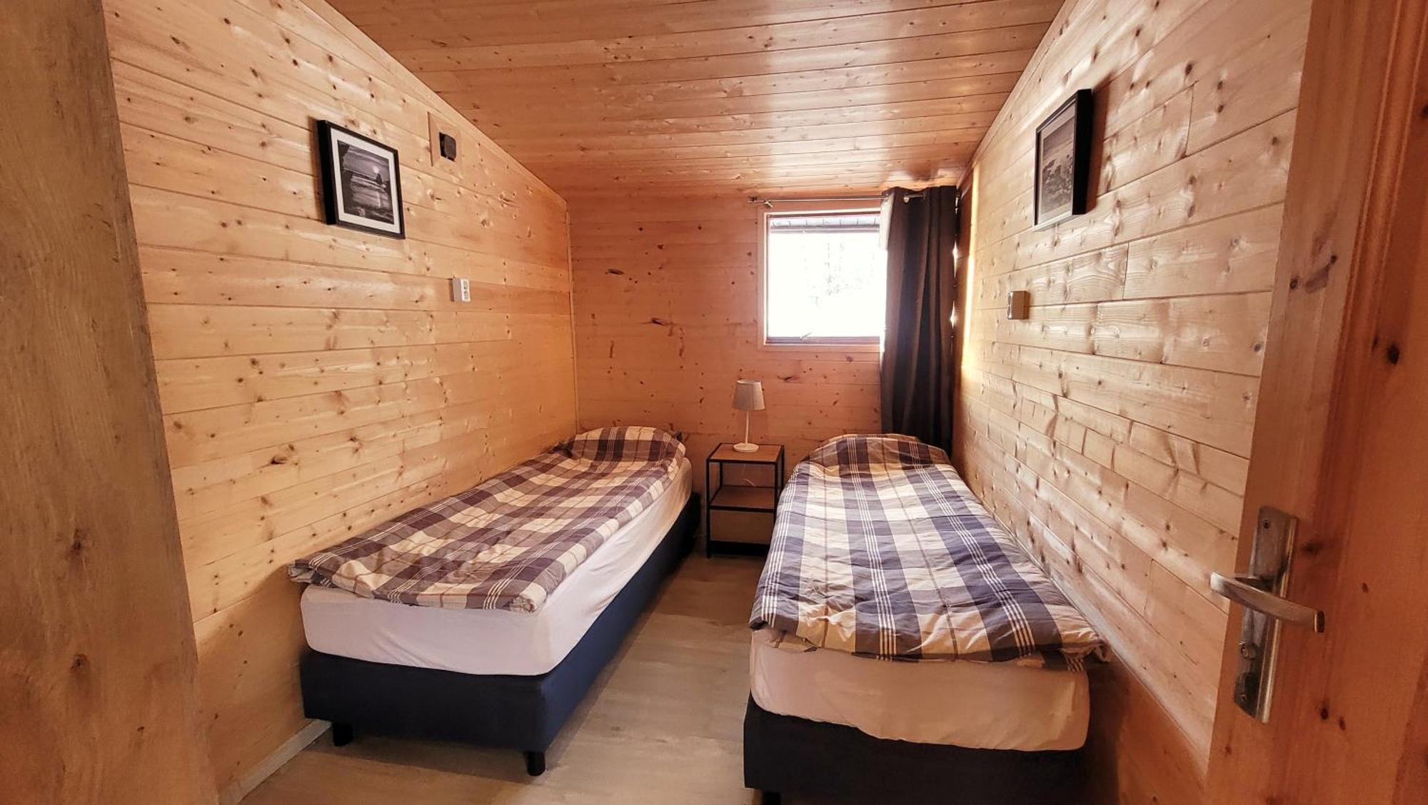 Hotel Piekny Brzeg à Węgorzewo Extérieur photo